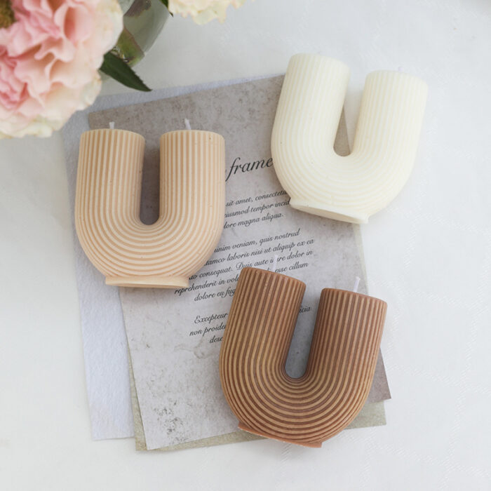 U-shaped Scented Candle